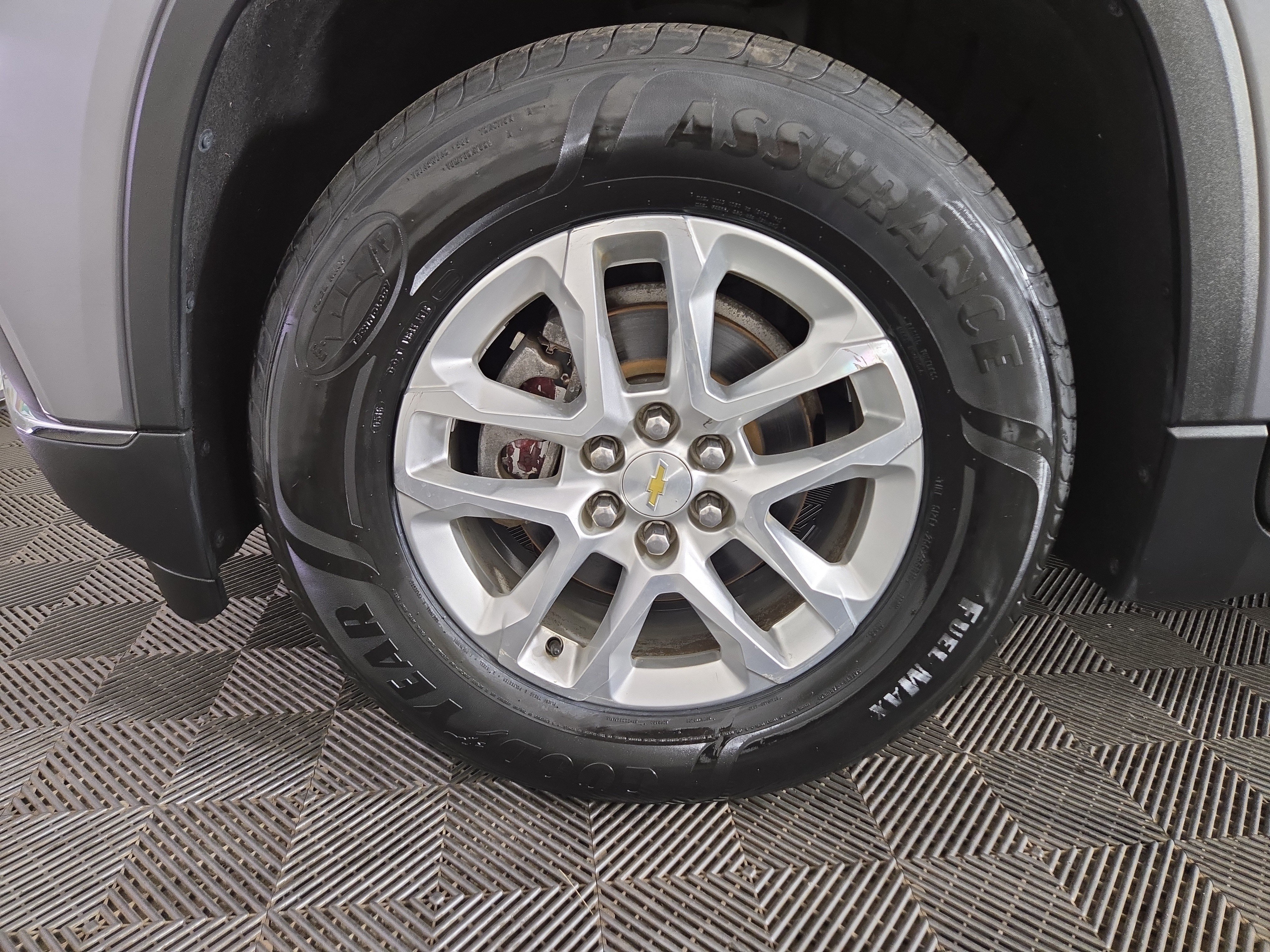 Used 2018 Chevrolet Traverse LT FWD image 34