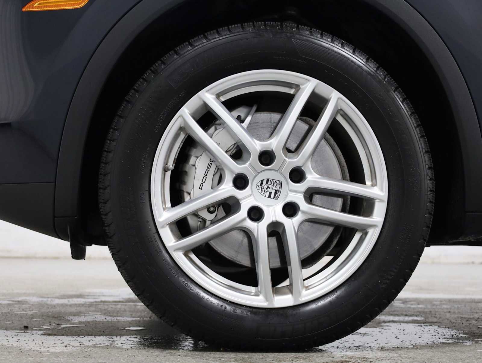 Used 2015 Porsche Cayenne S AWD/4WD image 40