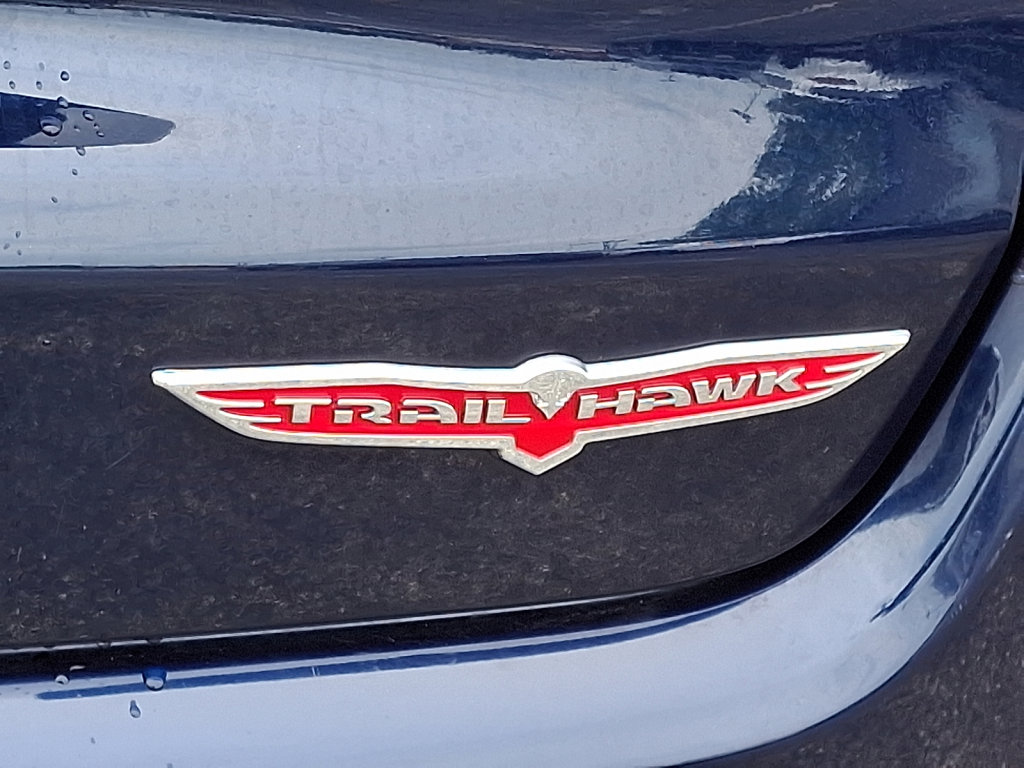 Used 2021 Jeep Compass Trailhawk image 16