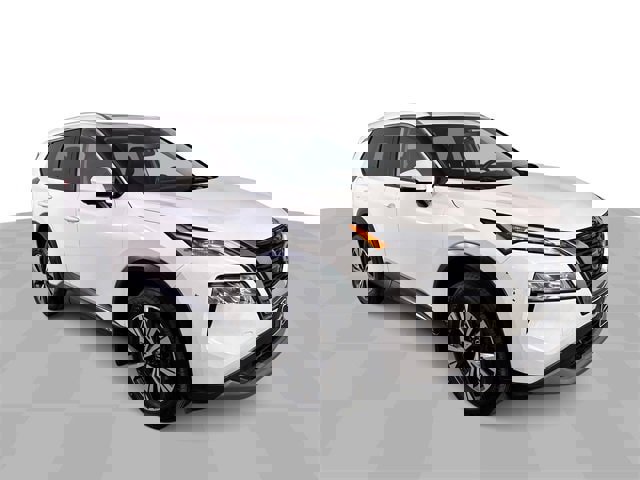 Used 2021 Nissan Rogue SV w/ Premium Package image 2