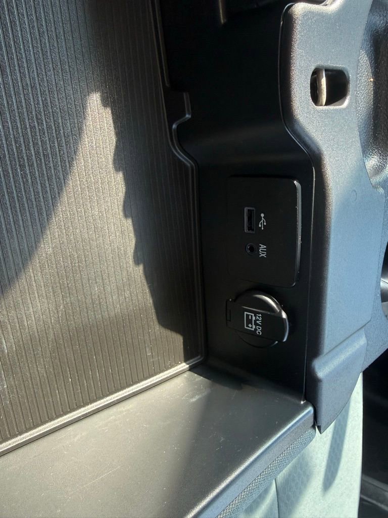 Used 2017 RAM 2500 Tradesman w/ Chrome Appearance Group image 26