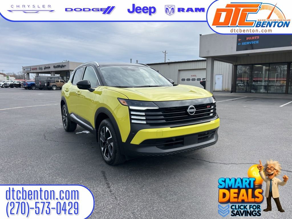 Used 2025 Nissan Kicks SR FWD image 1