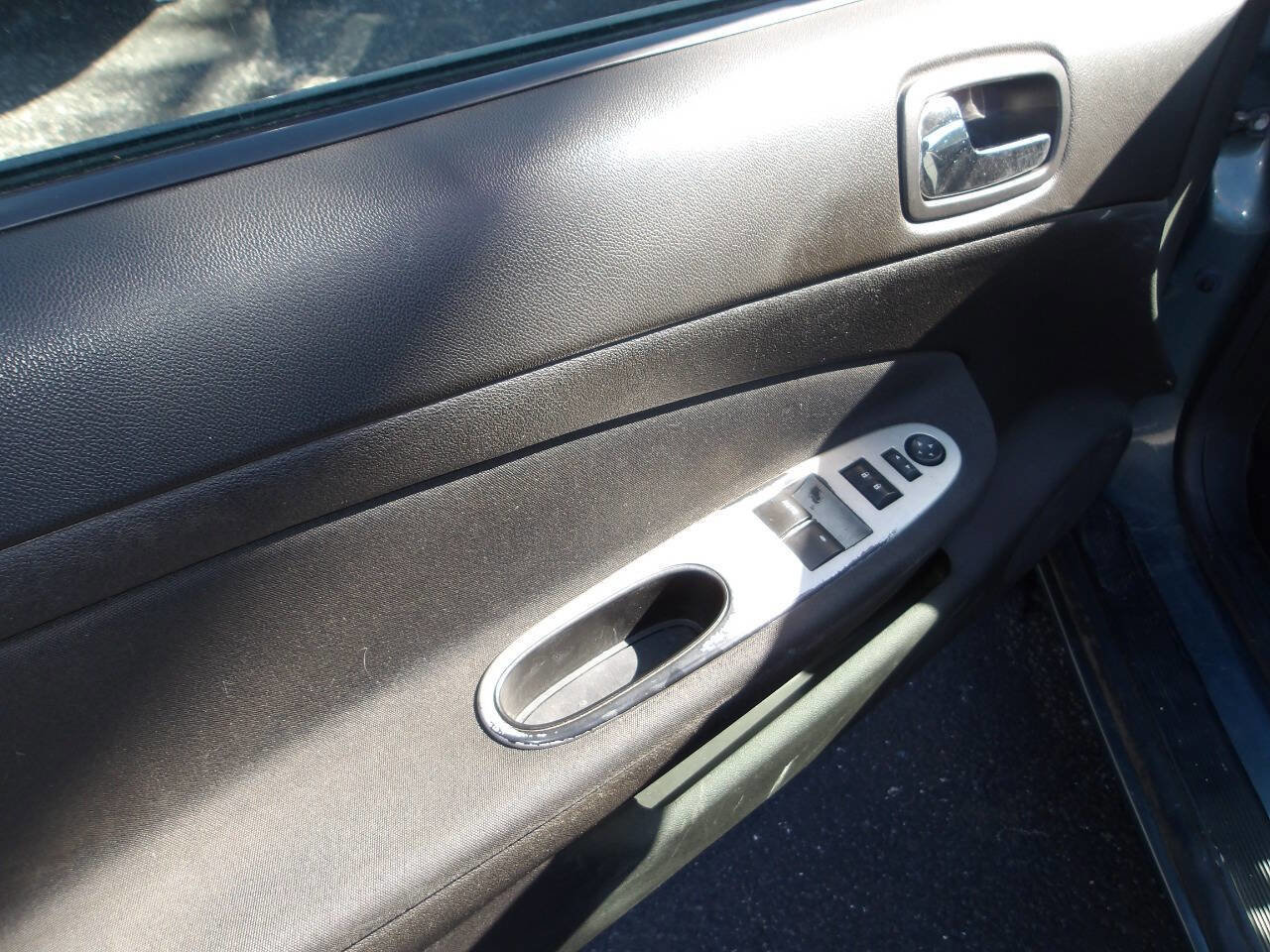 Used 2010 Chevrolet Cobalt LT w/ My Link Package image 6