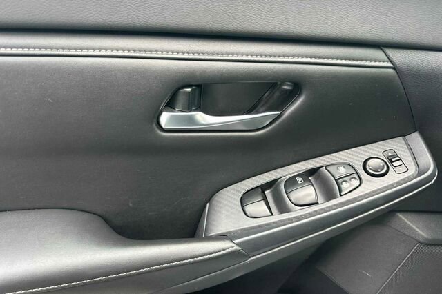 Used 2021 Nissan Sentra SV w/ Trunk Package image 10