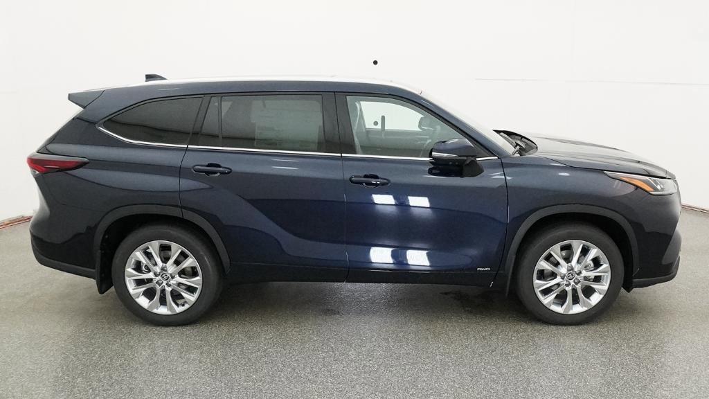 New 2026 Toyota Highlander Limited image 8