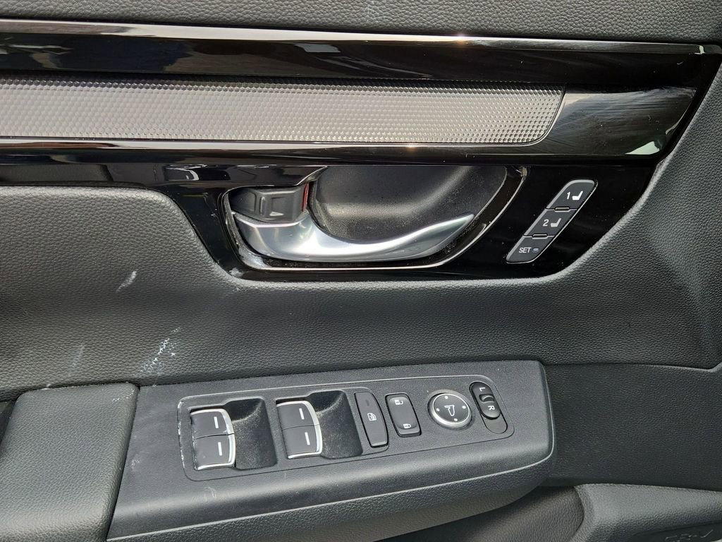 Used 2025 Honda CR-V EX-L image 13