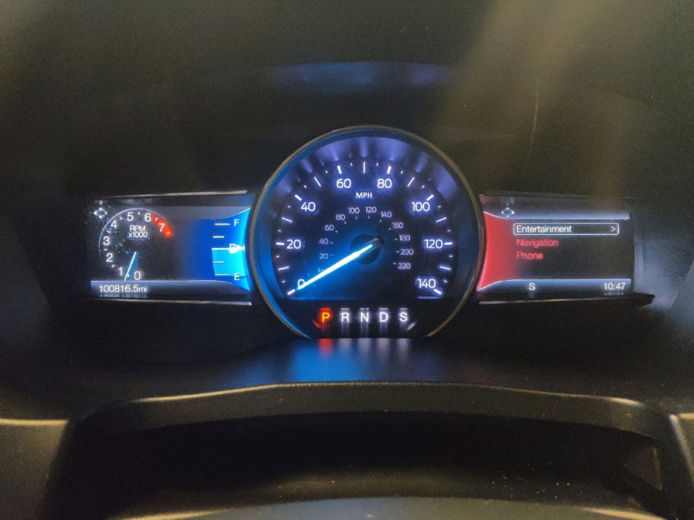 Used 2018 Ford Explorer XLT w/ Equipment Group 201A FWD image 23