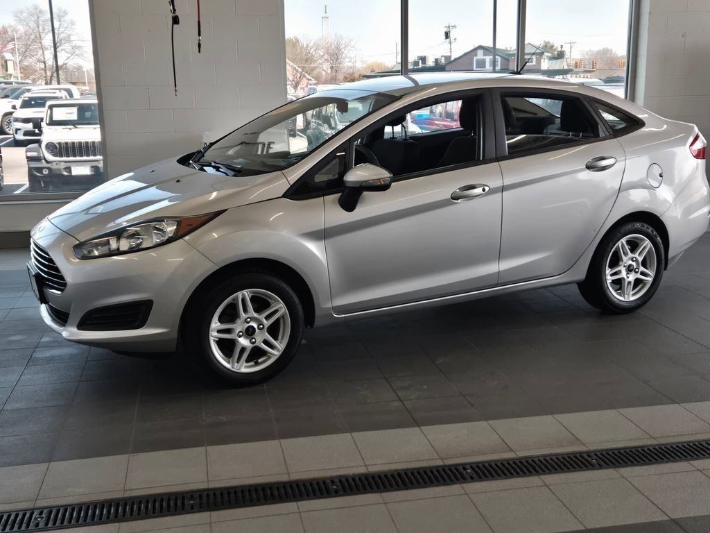 Used 2017 Ford Fiesta SE w/ Cold Weather Package image 7