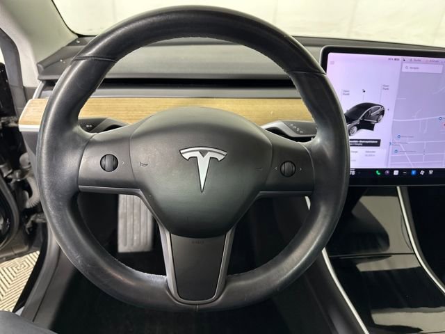 Used 2019 Tesla Model 3 Standard Range Plus image 14