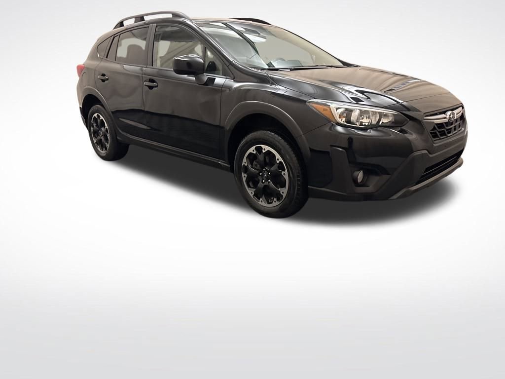 Used 2023 Subaru Crosstrek 2.0i Premium image 3