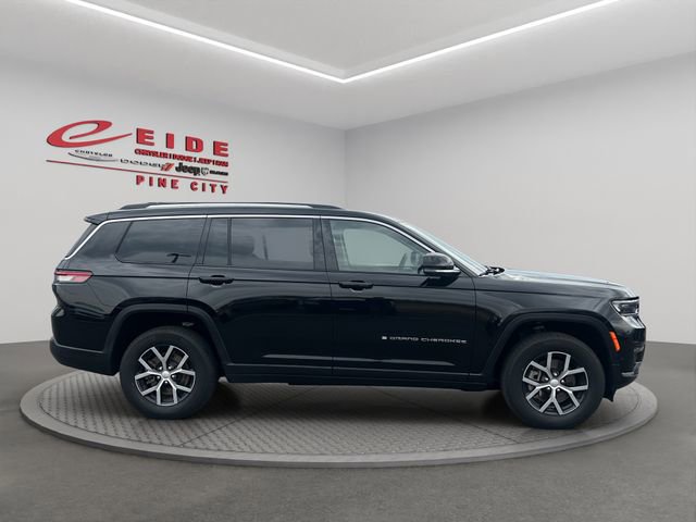 Used 2023 Jeep Grand Cherokee L Limited w/ Luxury Tech Group II AWD/4WD image 7