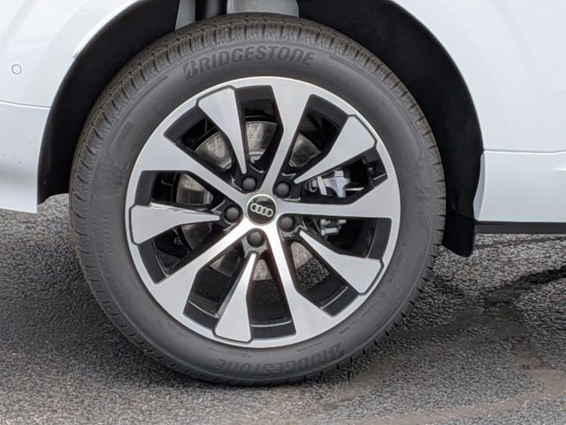 New 2026 Audi Q3 quattro 2.0T AWD/4WD image 6