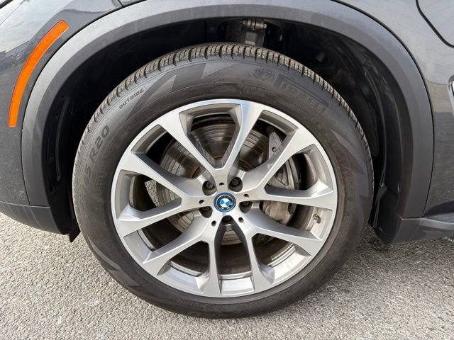 Used 2023 BMW X5 xDrive45e w/ Climate Comfort Package image 13