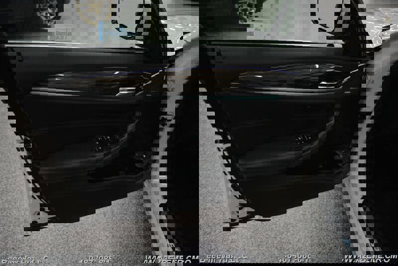 Used 2018 BMW 530e iPerformance image 38