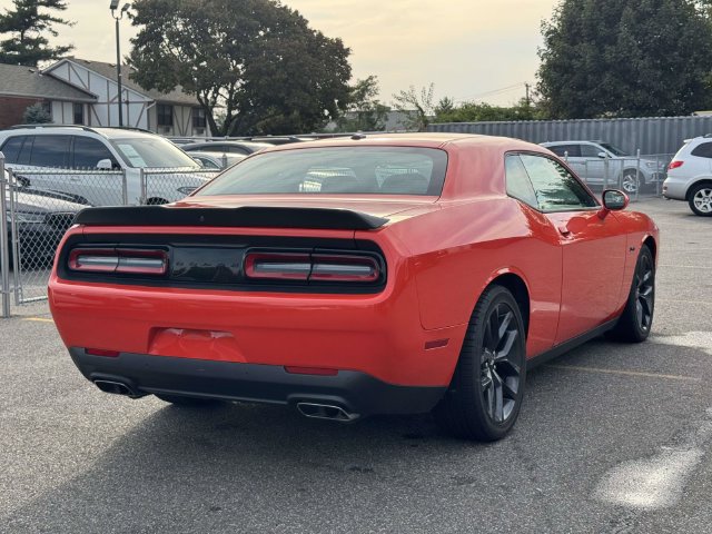 Used 2023 Dodge Challenger R/T w/ Blacktop Package RWD image 8