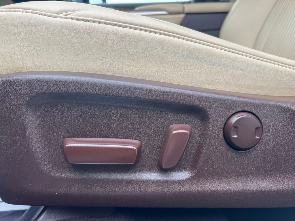 Used 2020 Lexus RX 450h AWD w/ Premium Package image 24