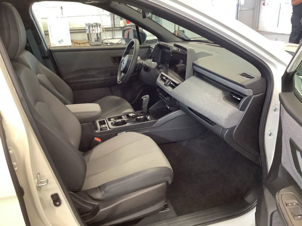 Used 2026 Subaru Outback Premium AWD/4WD image 13