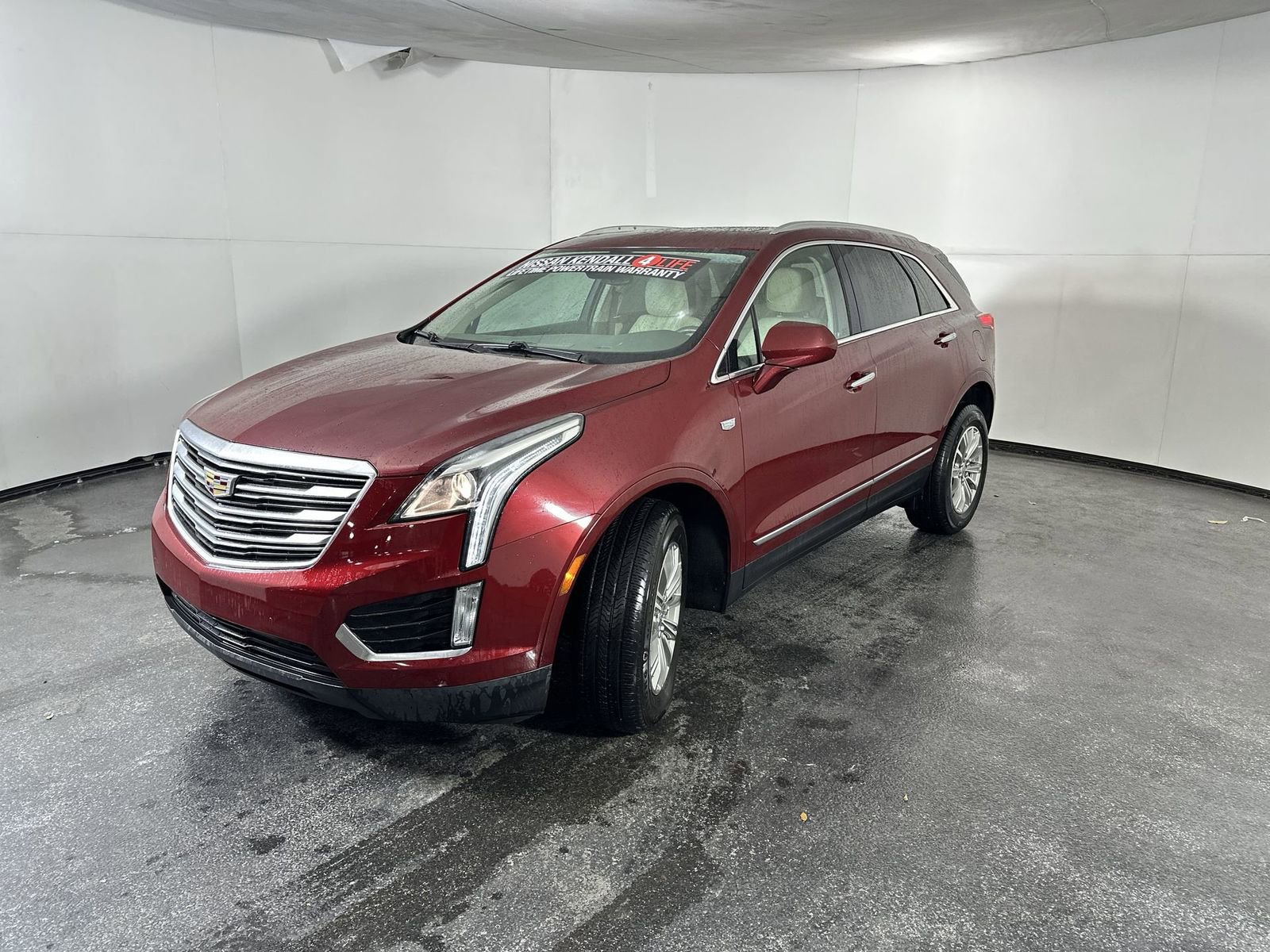 Used 2018 Cadillac XT5 Luxury w/ Driver Awareness Package image 6
