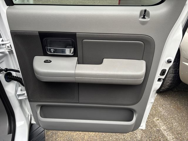 Used 2006 Ford F150 XLT image 18