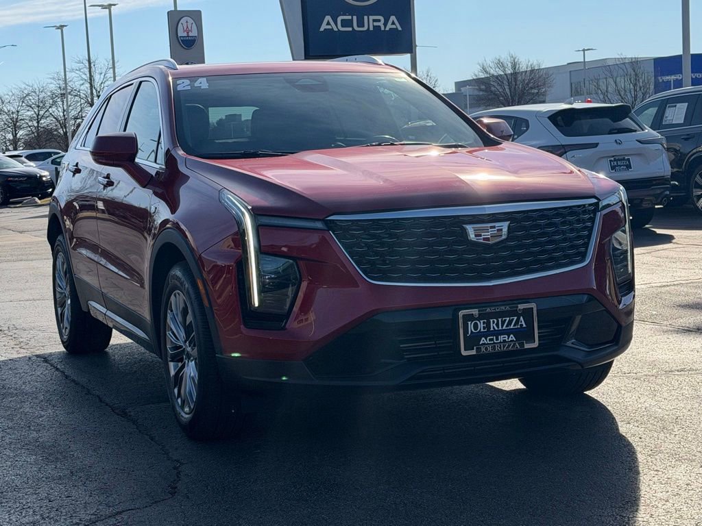 Used 2024 Cadillac XT4 Premium Luxury AWD/4WD image 6