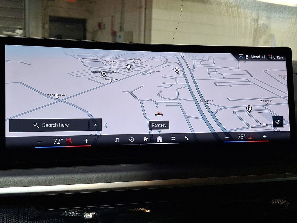 Used 2025 BMW X5 xDrive40i w/ Premium Package image 11