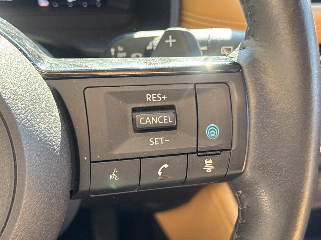 Used 2023 Nissan Rogue Platinum AWD/4WD image 29