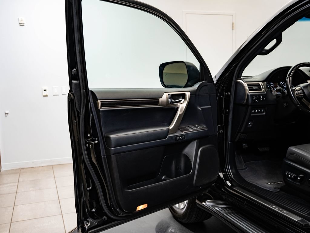 Used 2021 Lexus GX 460 Premium w/ Premium Package AWD/4WD image 26