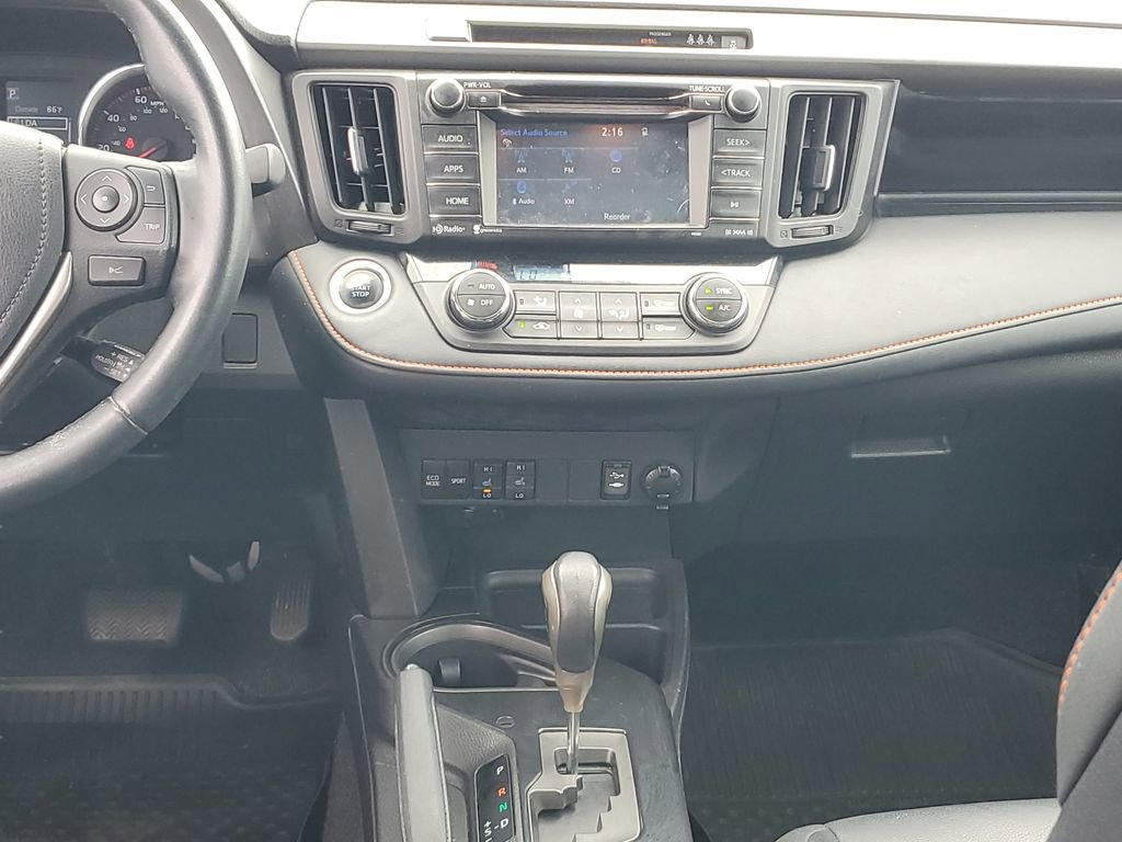 Used 2017 Toyota RAV4 SE AWD/4WD image 14