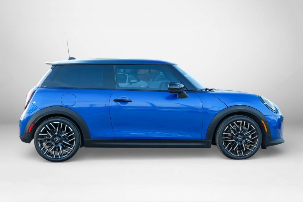 Used 2025 MINI Cooper S image 5