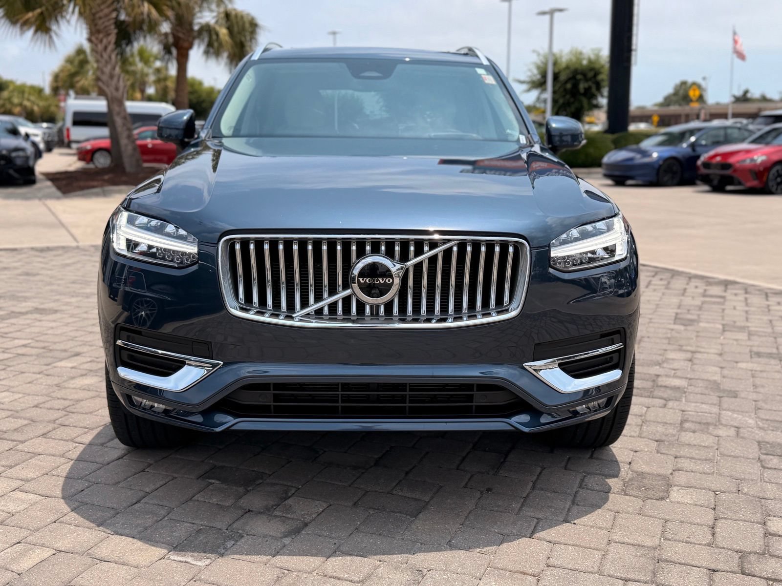 Used 2023 Volvo XC90 B5 Plus w/ Protection Package Premier AWD/4WD image 6