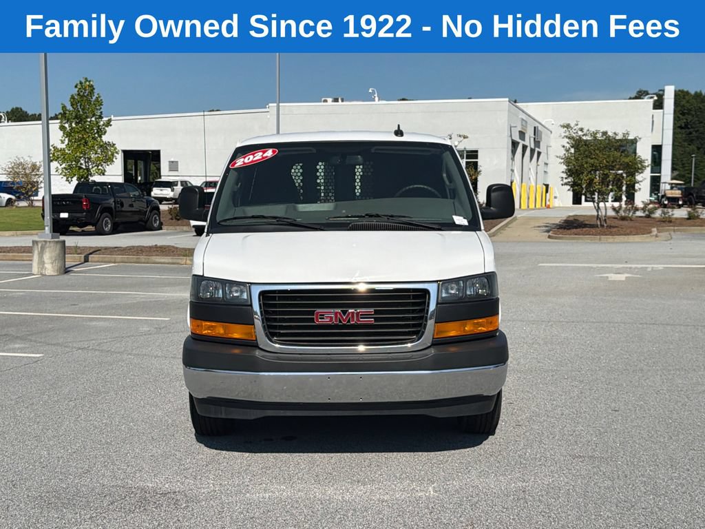 Used 2024 GMC Savana 2500 w/ Driver Convenience Package RWD image 2