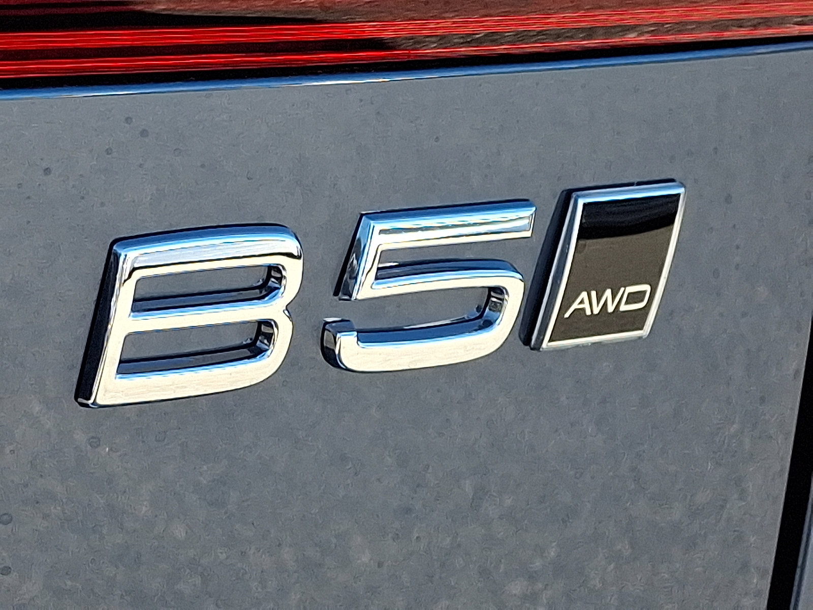New 2026 Volvo XC60 B5 Plus w/ Protection Package Premier image 16