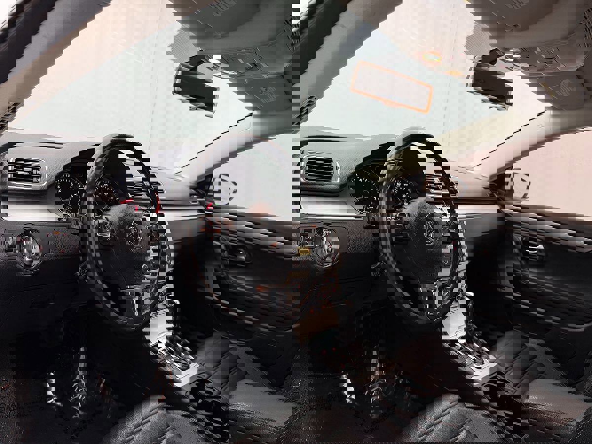 Used 2014 Volkswagen CC R-Line image 6