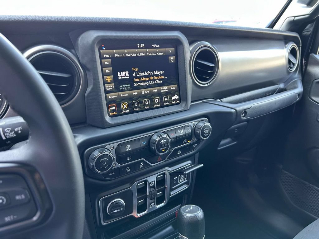 Used 2023 Jeep Gladiator Sport AWD/4WD image 16