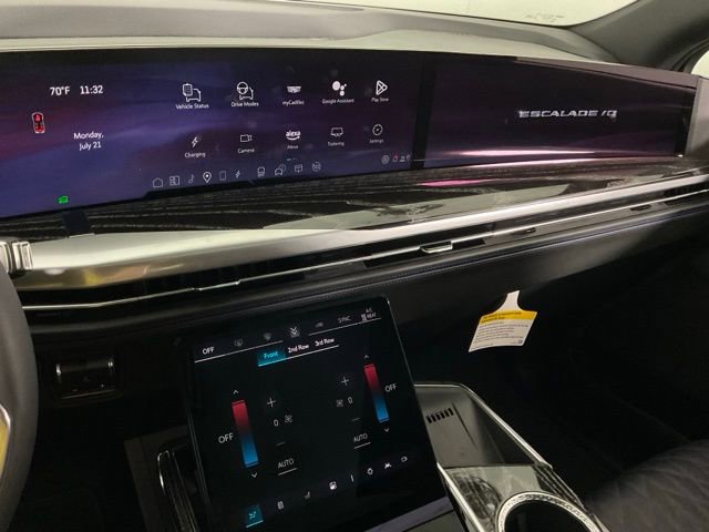 New 2025 Cadillac Escalade IQ Luxury 1 w/ Smart Trailering package image 21
