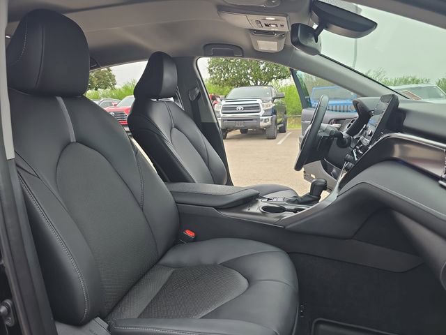 Used 2024 Toyota Camry XSE FWD image 11