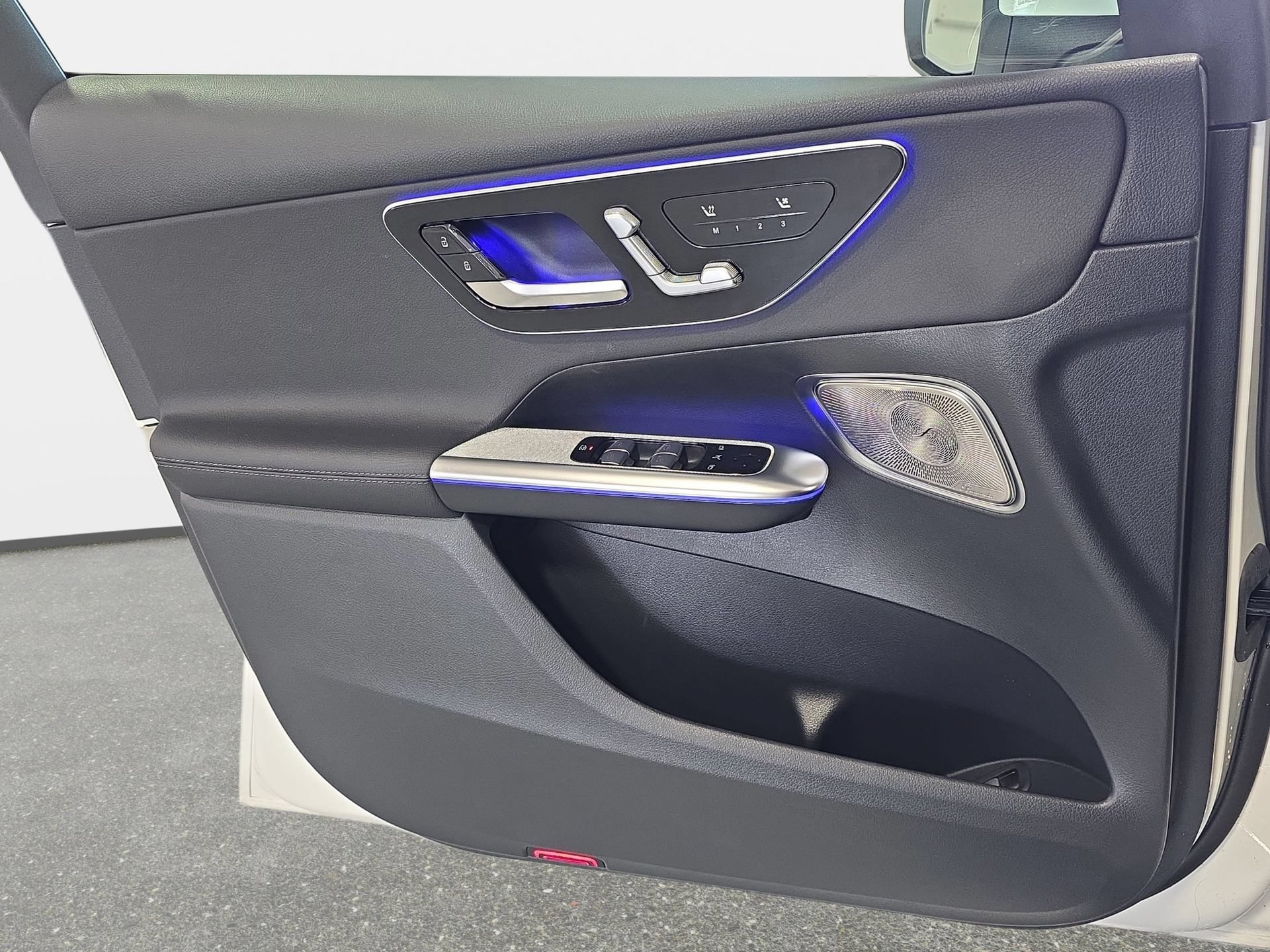 Certified 2025 Mercedes-Benz GLC 300 4MATIC image 26