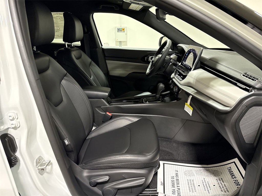 New 2026 Jeep Compass Limited image 21