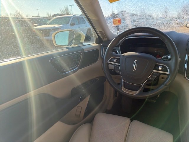 Used 2018 Lincoln Continental Reserve image 15