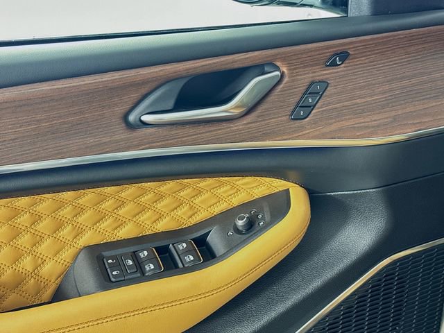 New 2025 Jeep Grand Cherokee Summit w/ Obsidian Package image 21