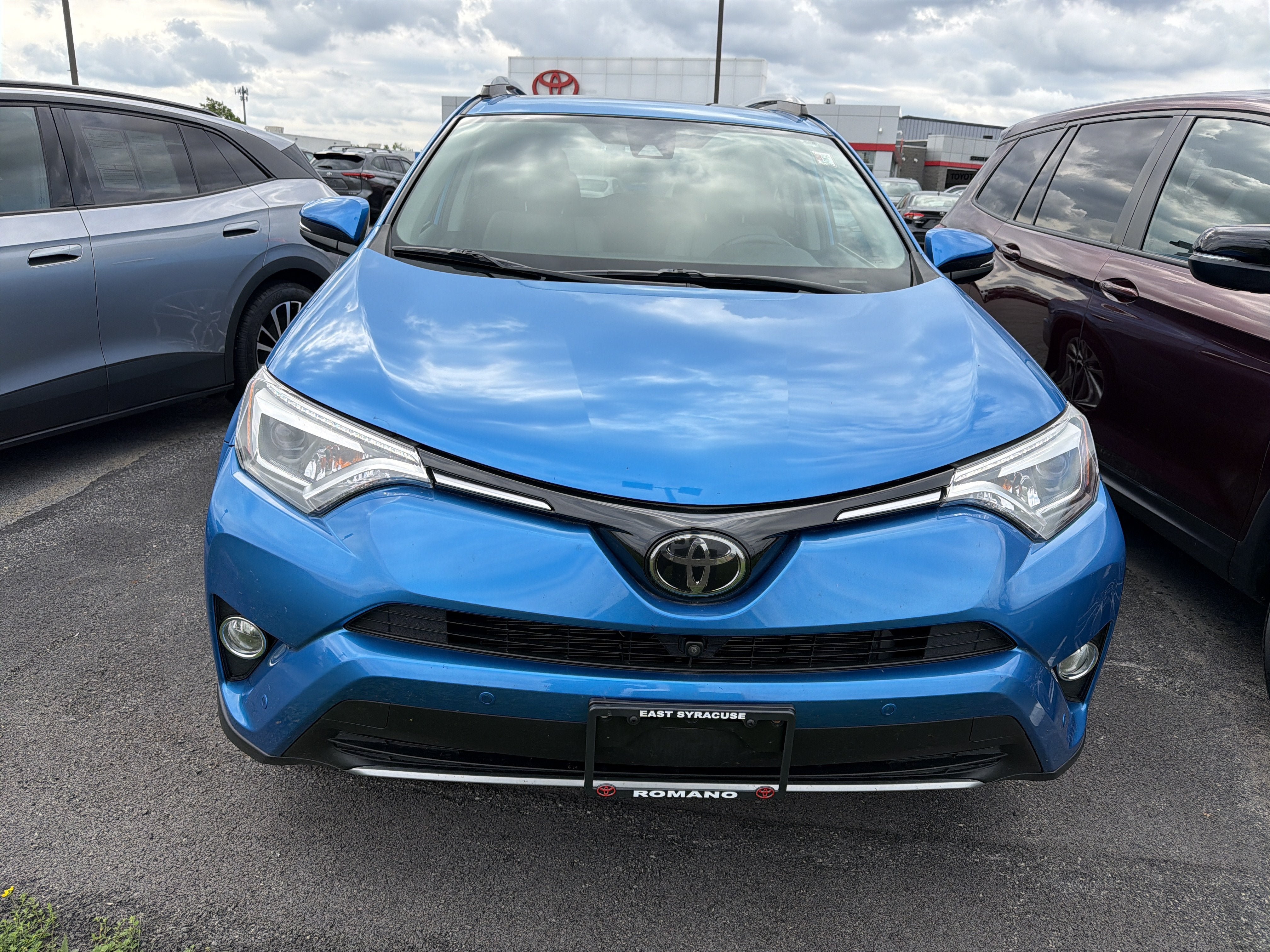 Certified 2018 Toyota RAV4 Limited w/ Advanced Technology Package AWD/4WD image 3