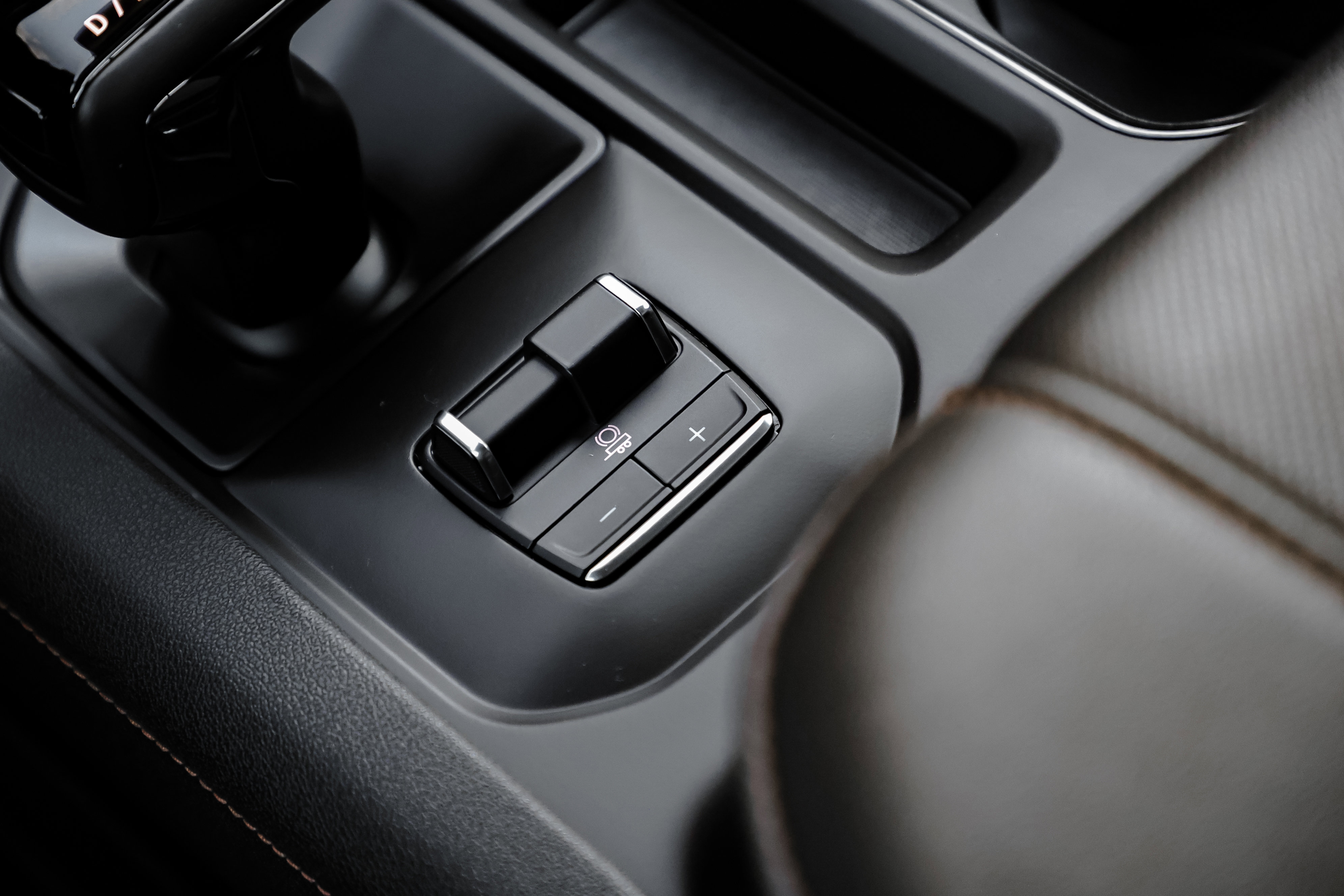 Certified 2024 GMC Sierra 1500 AT4 w/ AT4 Premium Package image 34