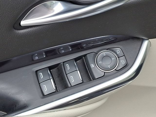 Certified 2023 Cadillac XT4 Luxury w/ Cold Weather Package AWD/4WD image 22