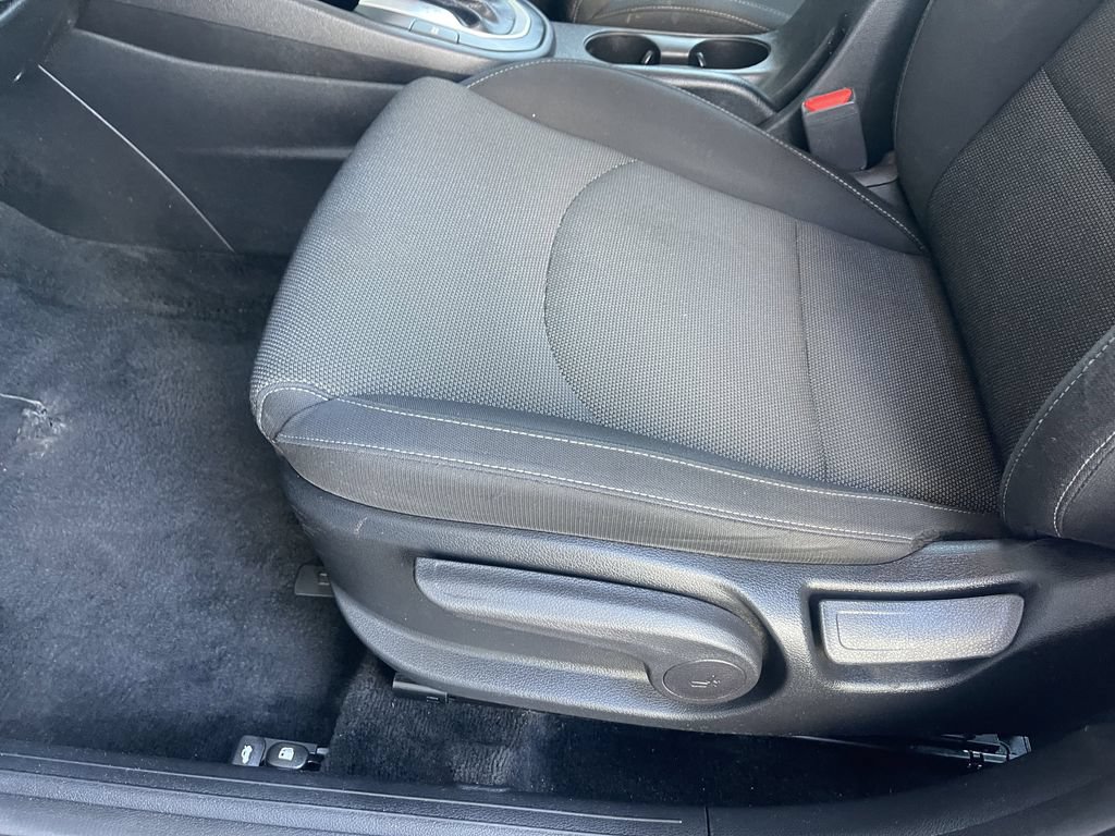 Used 2022 Kia Forte LXS FWD image 17