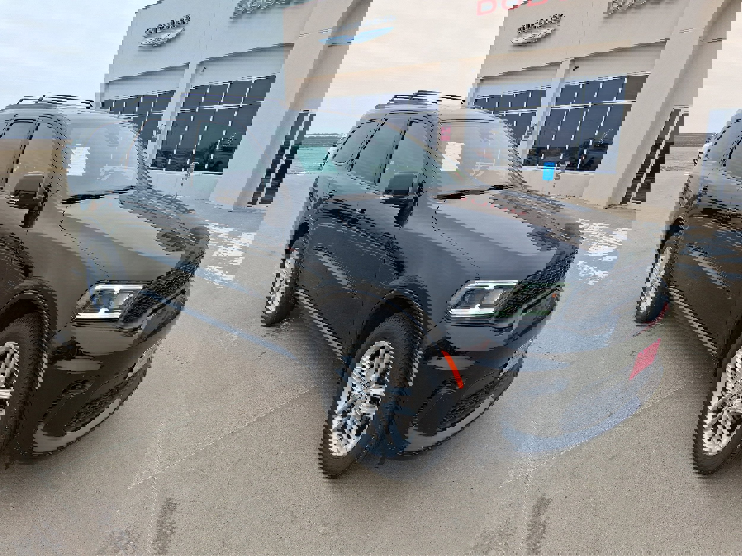 Used 2025 Dodge Durango GT image 2