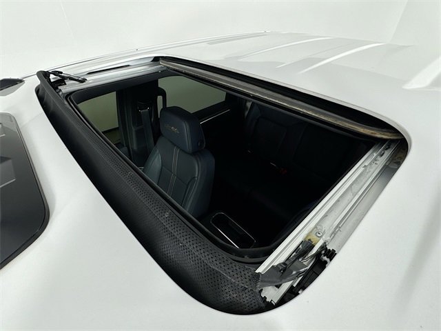 Used 2025 Chevrolet Silverado 3500 High Country w/ High Country Premium Package image 14