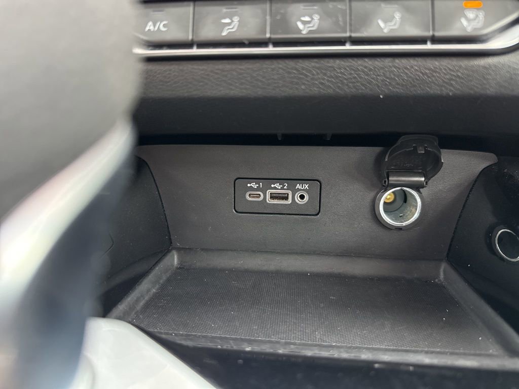 Used 2024 Nissan Altima 2.5 SV image 17