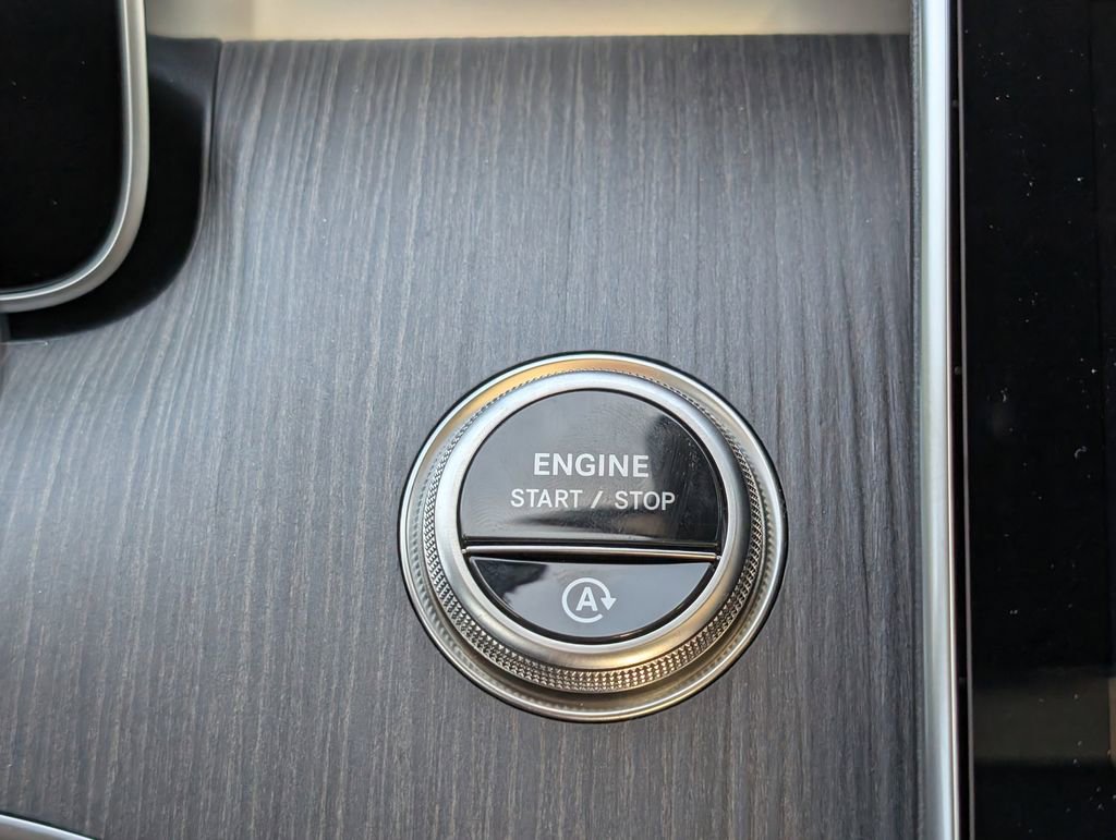 New 2026 Mercedes-Benz C 300 4MATIC Sedan image 17