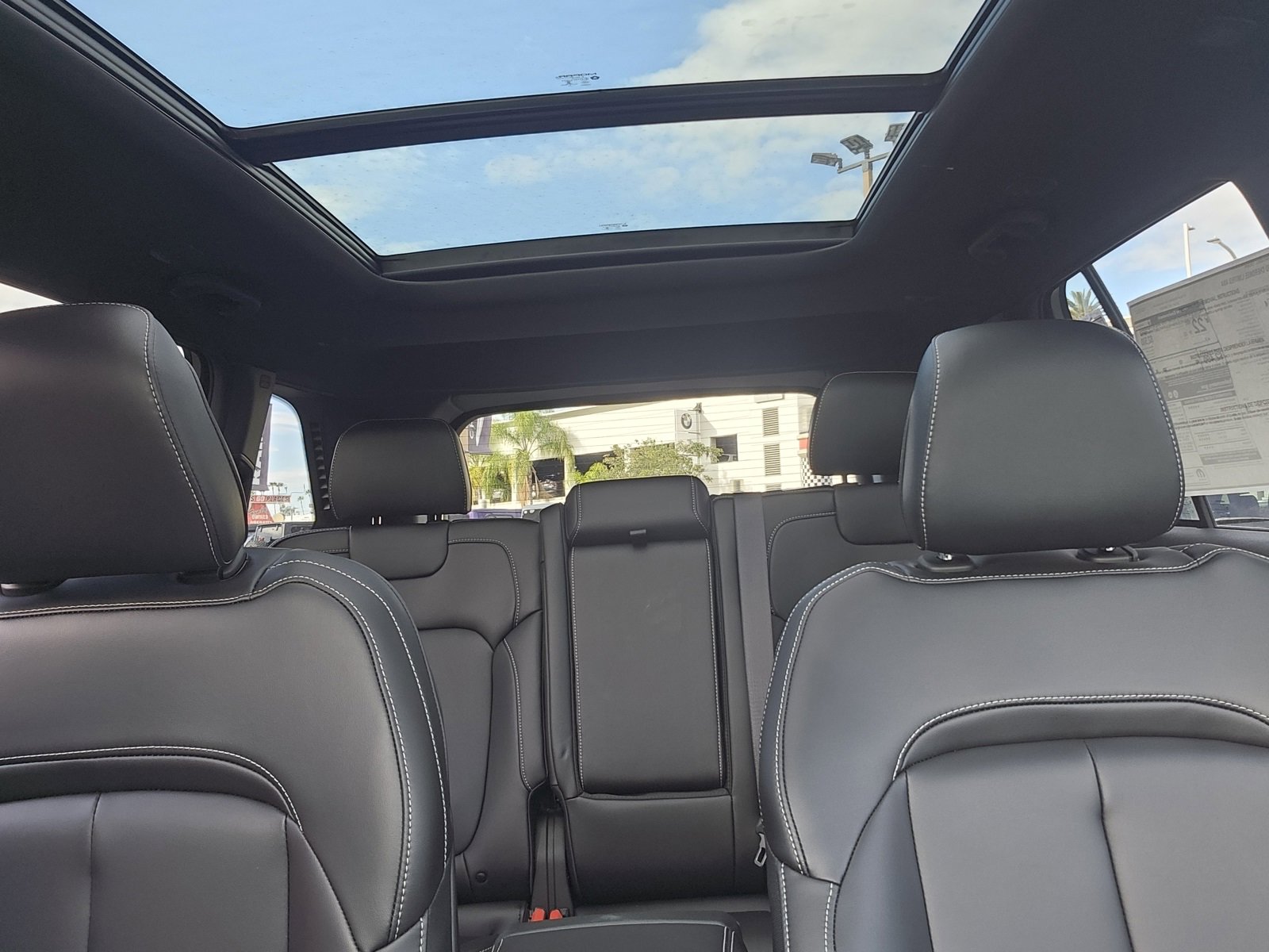 New 2025 Jeep Grand Cherokee Limited image 30