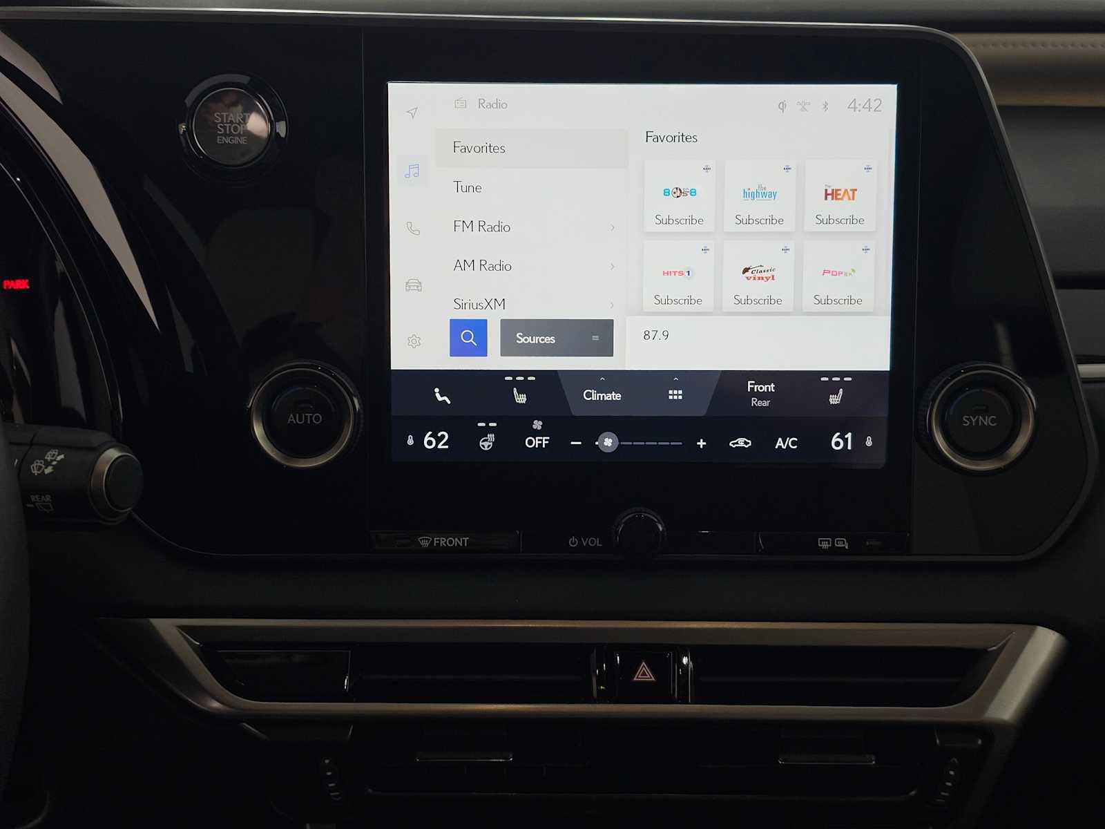 Used 2024 Lexus RX 350 FWD w/ Technology Package image 25